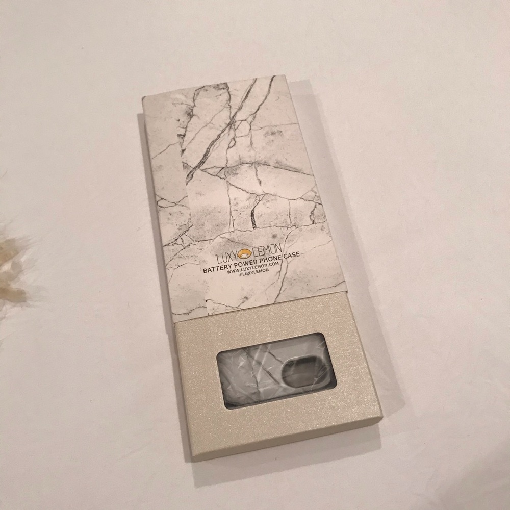 Luxy Lemon White Marble Battery Power Phone Case